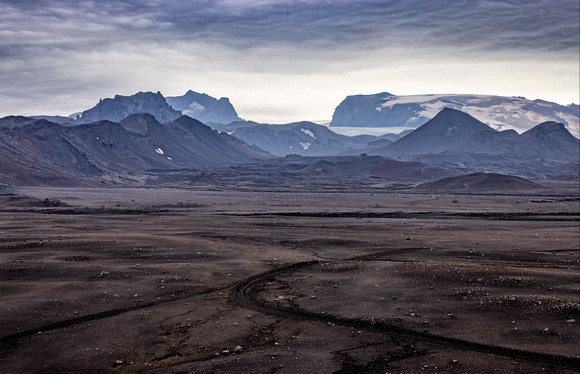 Vatnajokull Glacier across the Odadahrraun Desert